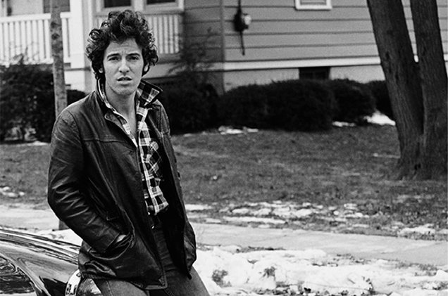 BRUCE SPRINGSTEEN ANNOUNCES ‘BORN TO RUN’ BOOK SIGNINGS