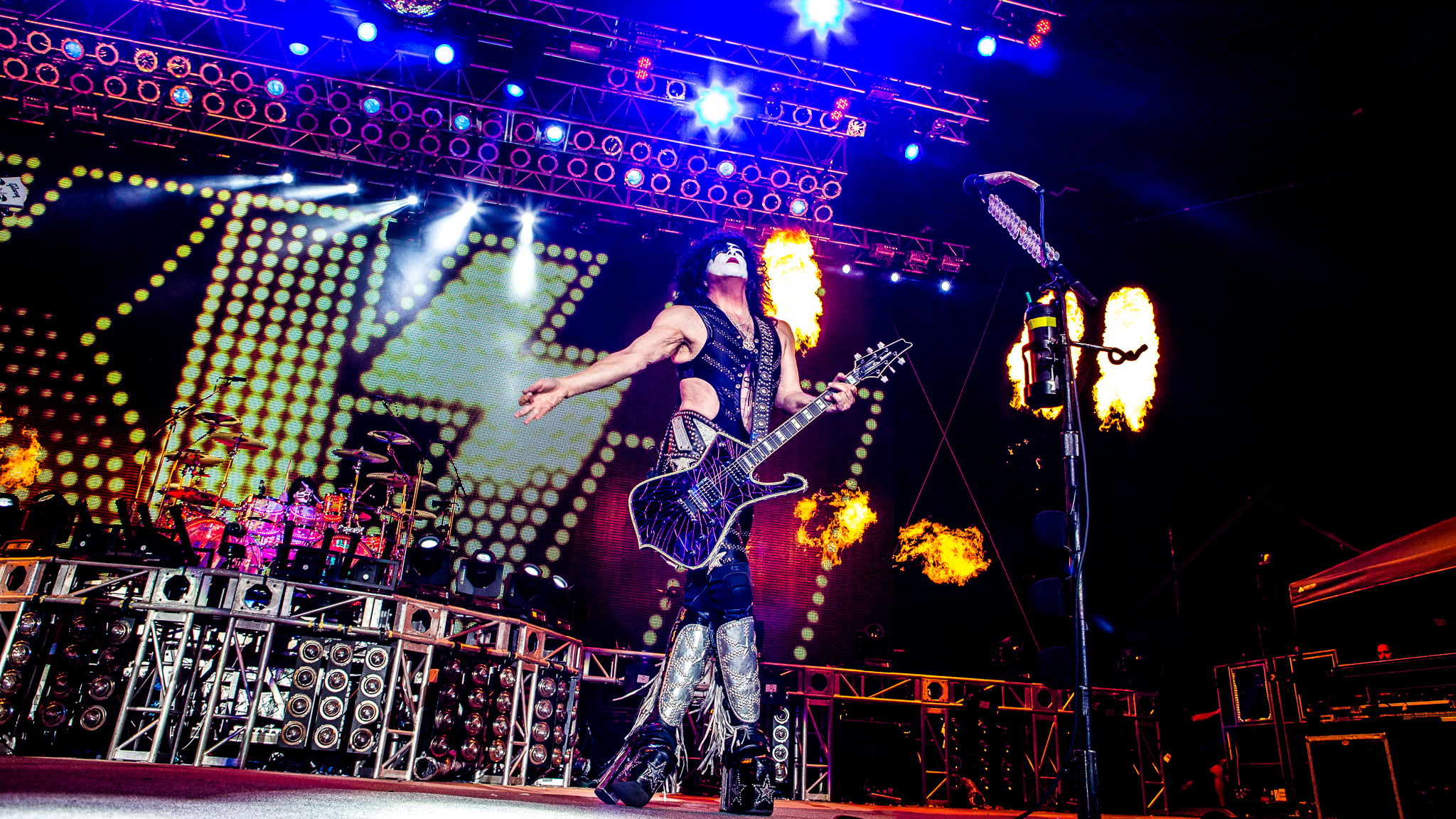 KISS GIVE FANS FREEDOM TO ROCK AT ALLENTOWN FAIR