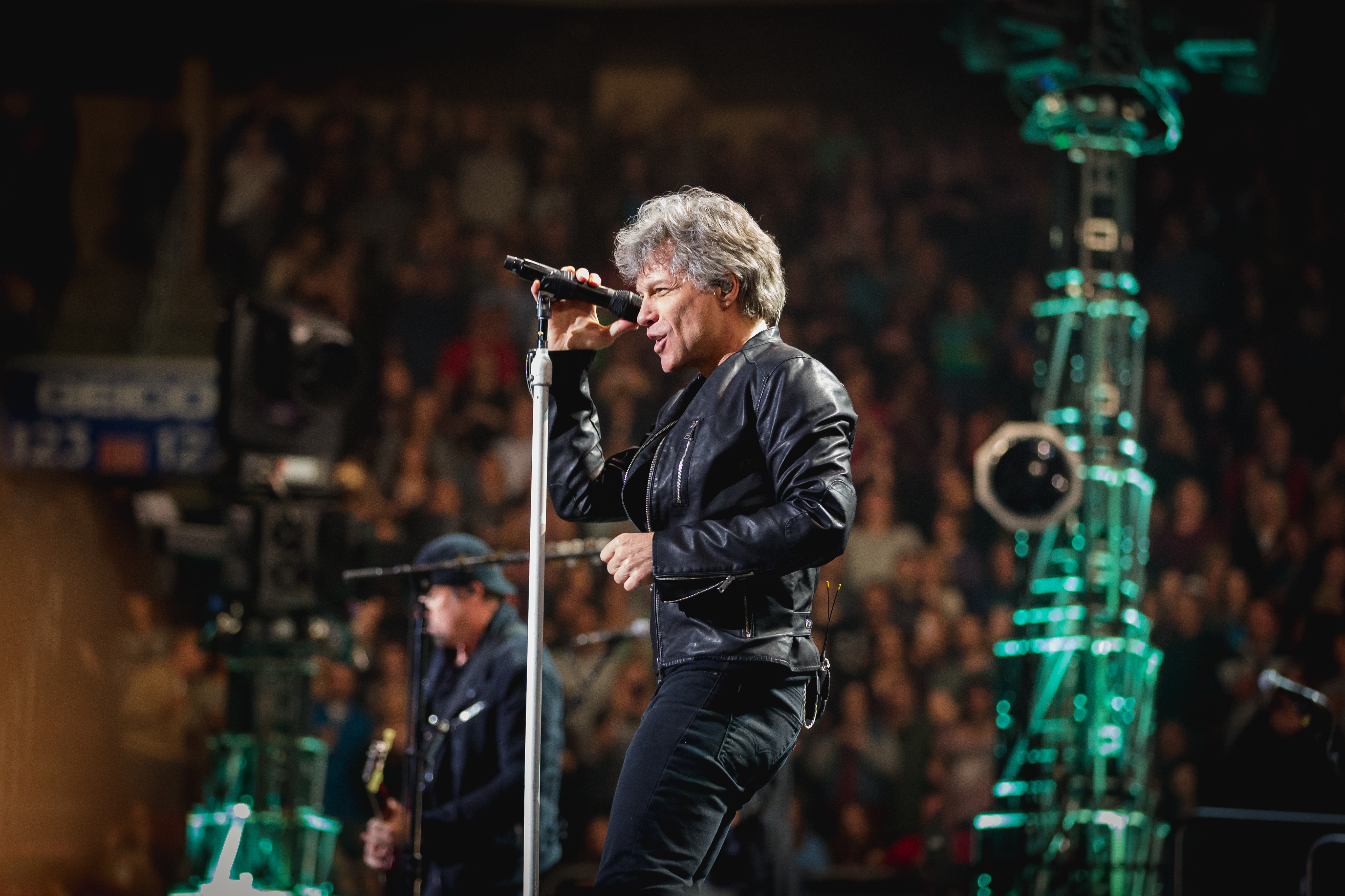 Bon Jovi Provides Philadelphia With A Solid Show