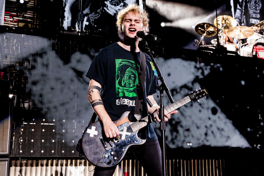 Gibson, 5 Seconds Of Summer’s Michael Clifford Announce Signature ...