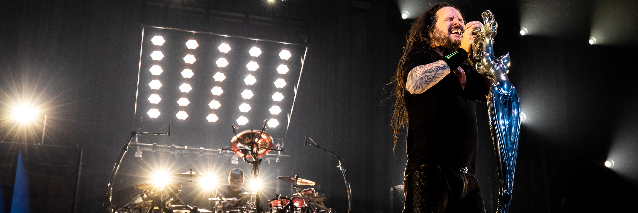 Korn, Breaking Benjamin Packing Big Rooms With Bones UK On 2020 Tour