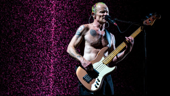 Flea Red Hot Chili Peppers live