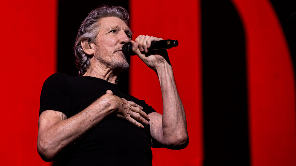 roger waters world tour 2022