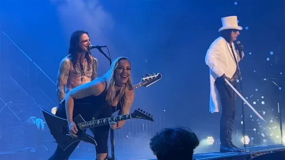 Nita Strauss Alice Cooper 2022