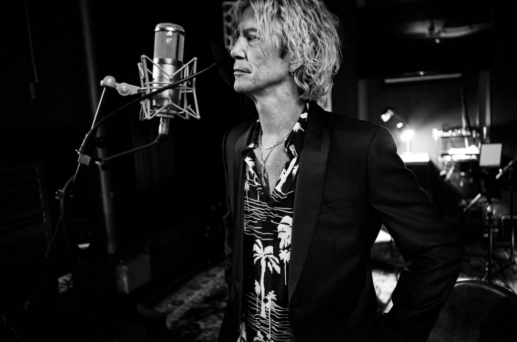 Sagoma Di Cartone Grandezza Naturale Di Duff McKagan (Gilet) – Ritagliabile Realistica, Alta Definizione, Collezionismo, Regalo Per Fan Dei Guns N' Roses