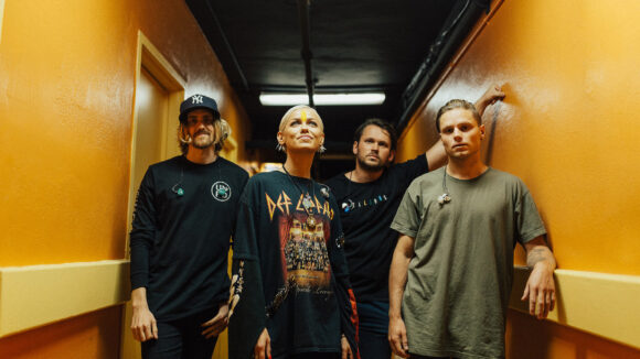 Tonight Alive band