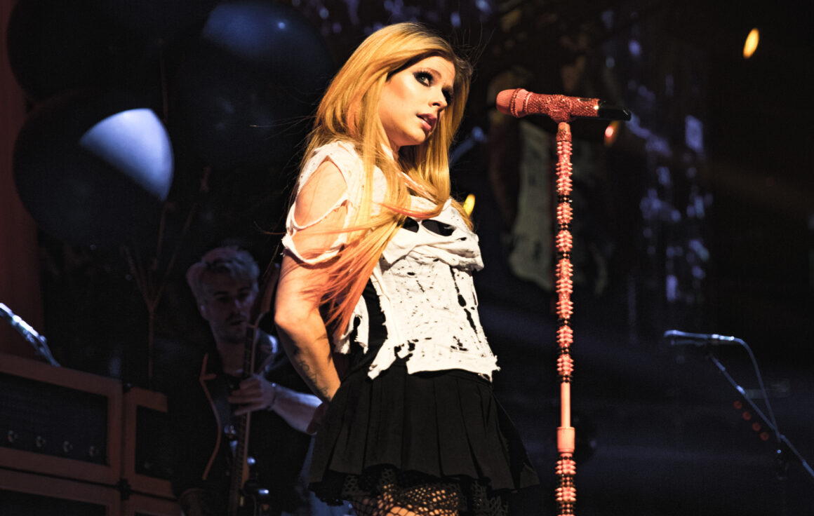 Avril Lavigne Asia Tour 2024 Coral Lianna