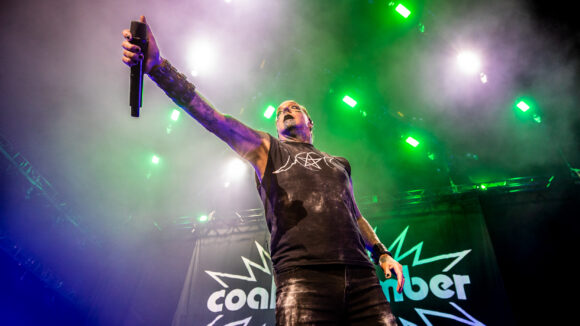 Coal Chamber live