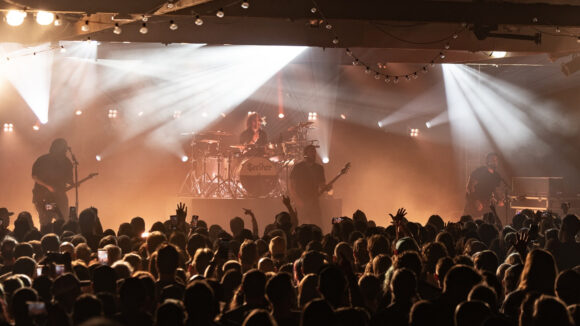 Seether live 2025 tour