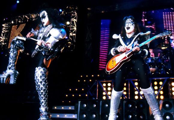 KISS guitarist Ace Frehley final show April 13 2001