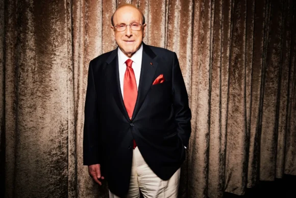 Clive Davis dead at 94 Clive Davis dead at 94