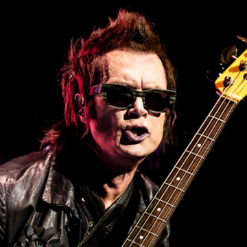 Glenn Hughes Retires from Touring Heart Surgery Glenn Hughes Retires from Touring Heart Surgery