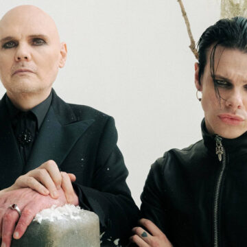 Yungblud Billy Corgan Zombie live Riviera Theatre Chicago 2026 Yungblud Billy Corgan Zombie live Riviera Theatre Chicago 2026